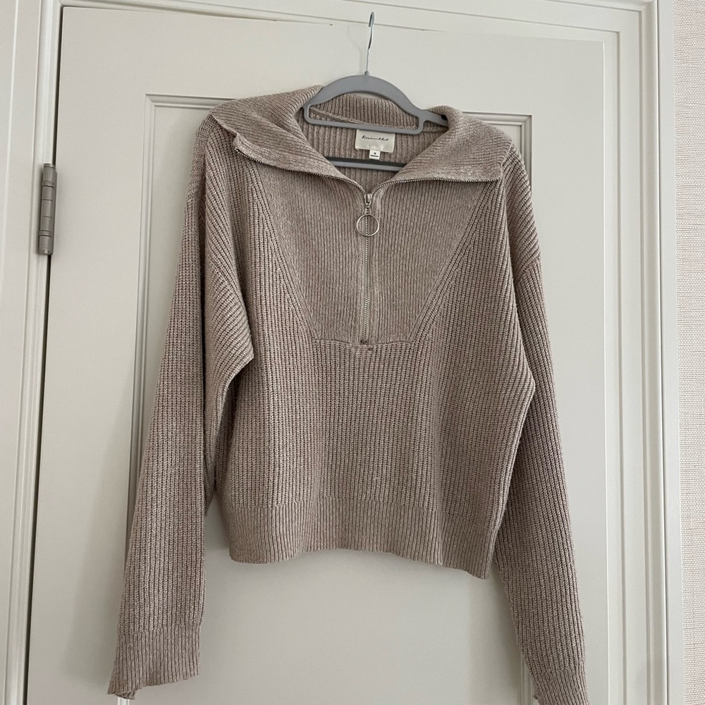 Line and Dot Half Zip Sweater